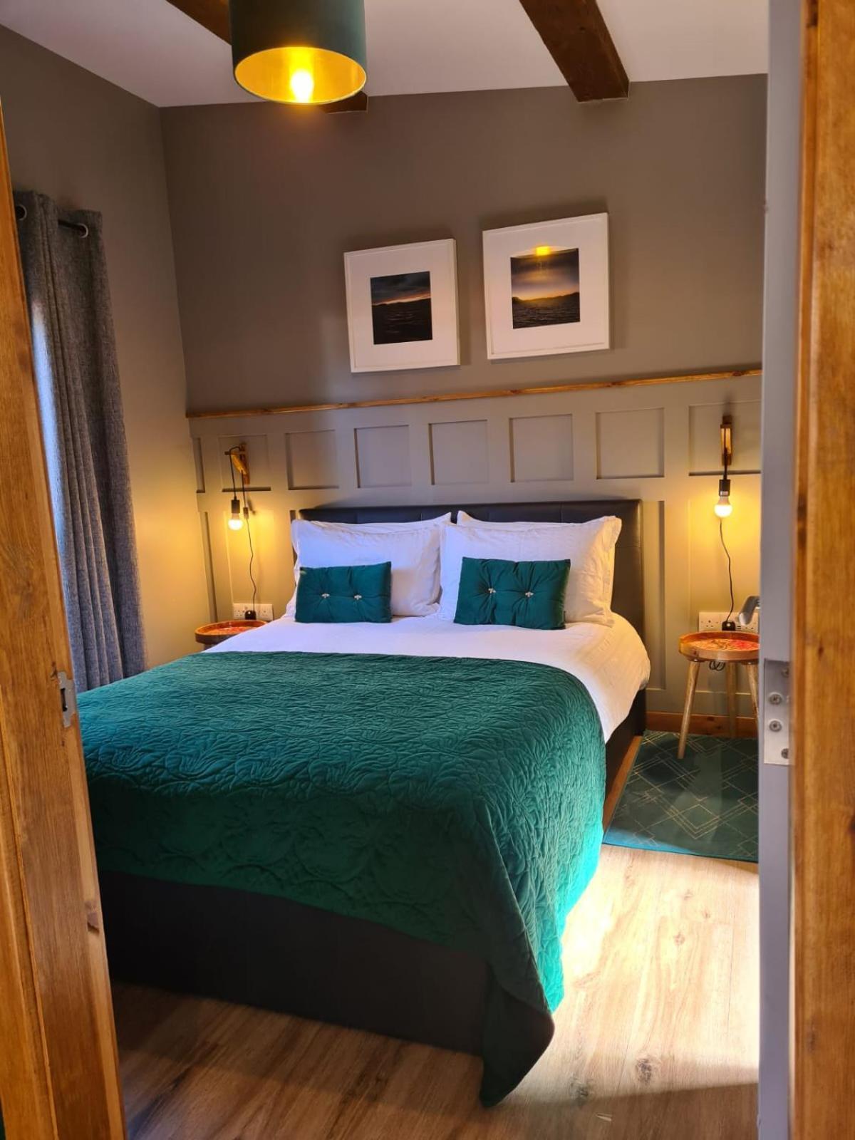 The Hide Apartment Ullapool Exterior photo